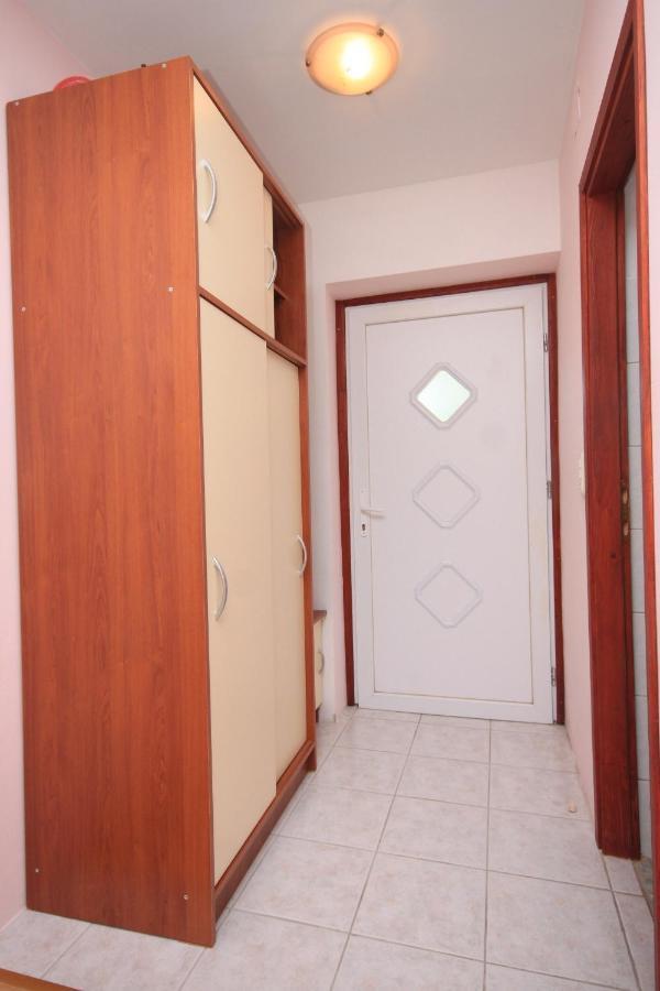 Apartments By The Sea Kali, Ugljan - 8202 Extérieur photo